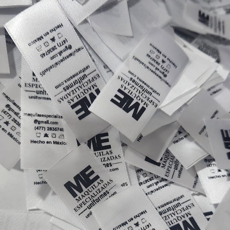 40m de Etiquetas de Satín Personalizadas – Fondo Blanco, Impresión Negra