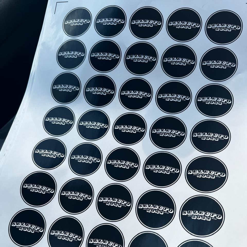 Stickers Adhesivos Personalizados – Hojas Tamaño Tabloide